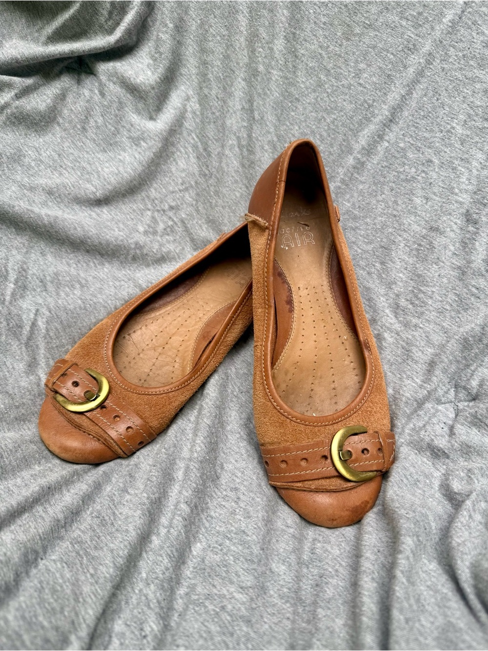 Clarks Shoes Women’s Size 7 Active Air Lockney Ice Brown Slip On Flats Buckle